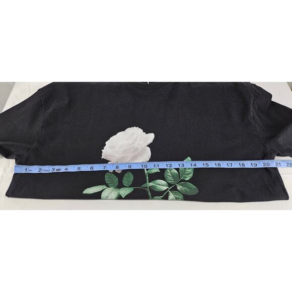 CORELLA MEN'S BLACK T-SHIRT WITH WHITE ROSE ART COLLECTION DESIGN – SIZE SMALL - Picture 4 of 7